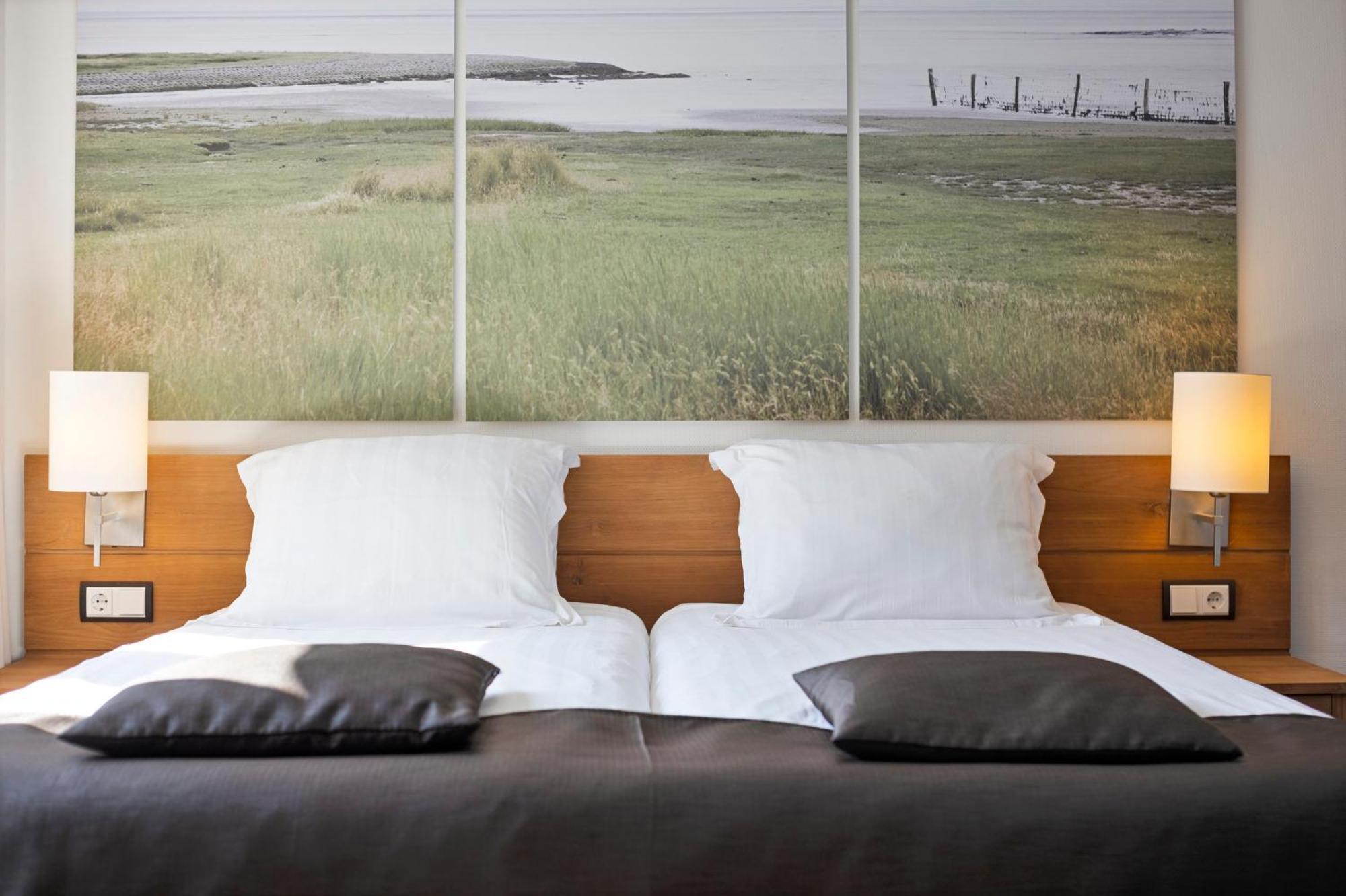 Hunzego Hotel Uithuizermeeden Buitenkant foto