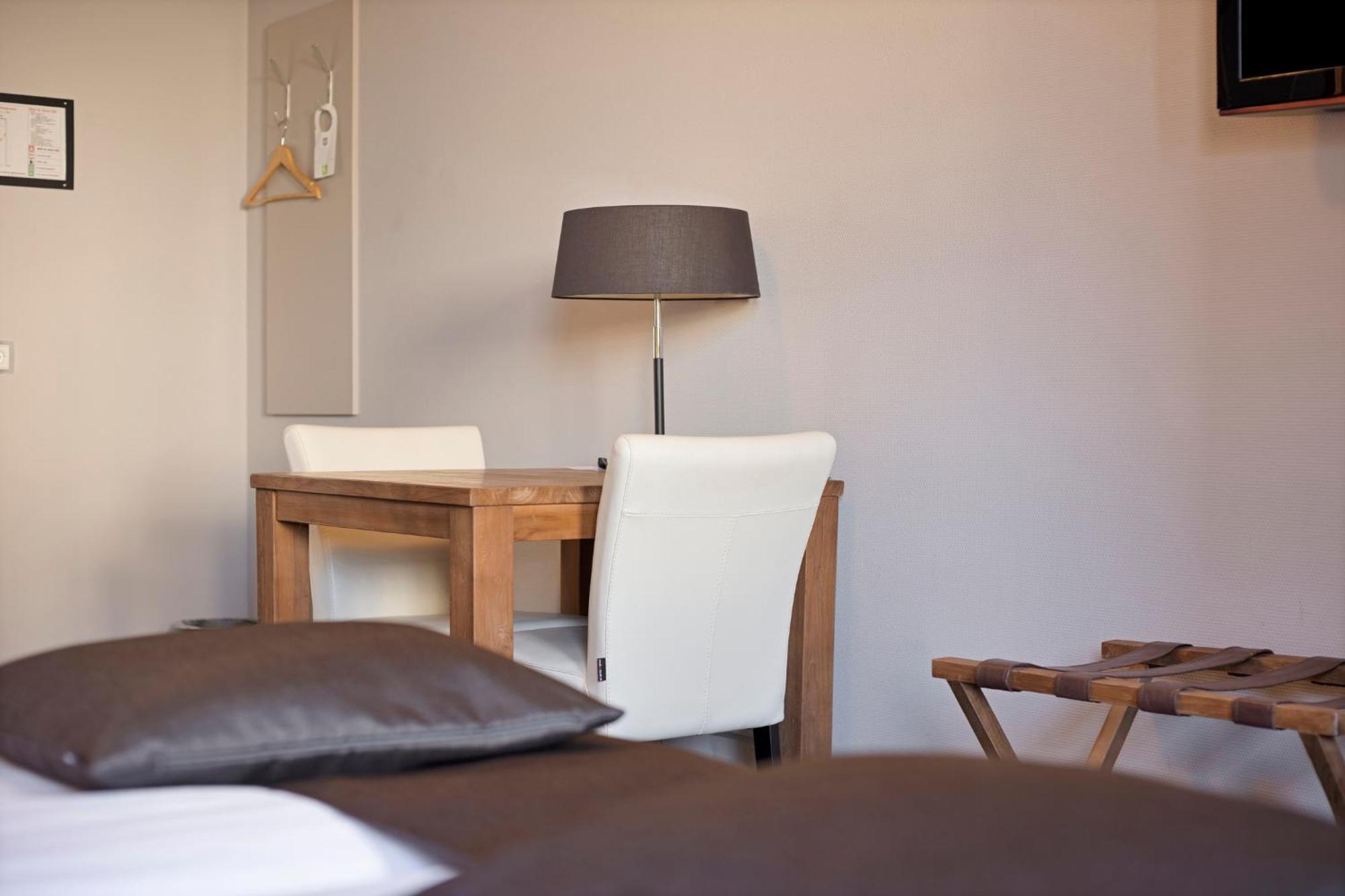 Hunzego Hotel Uithuizermeeden Buitenkant foto