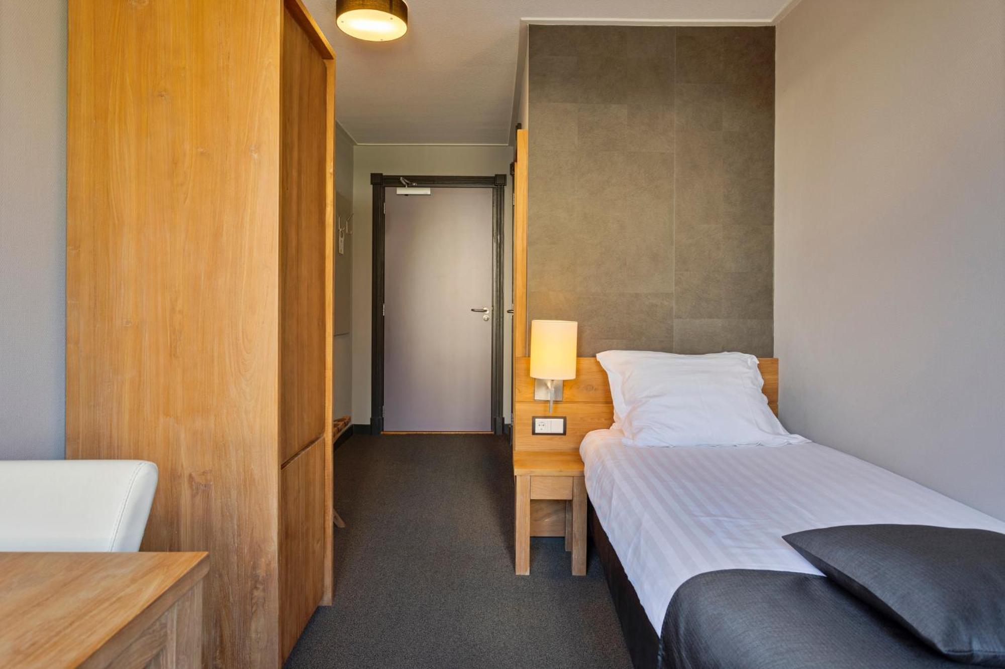 Hunzego Hotel Uithuizermeeden Buitenkant foto