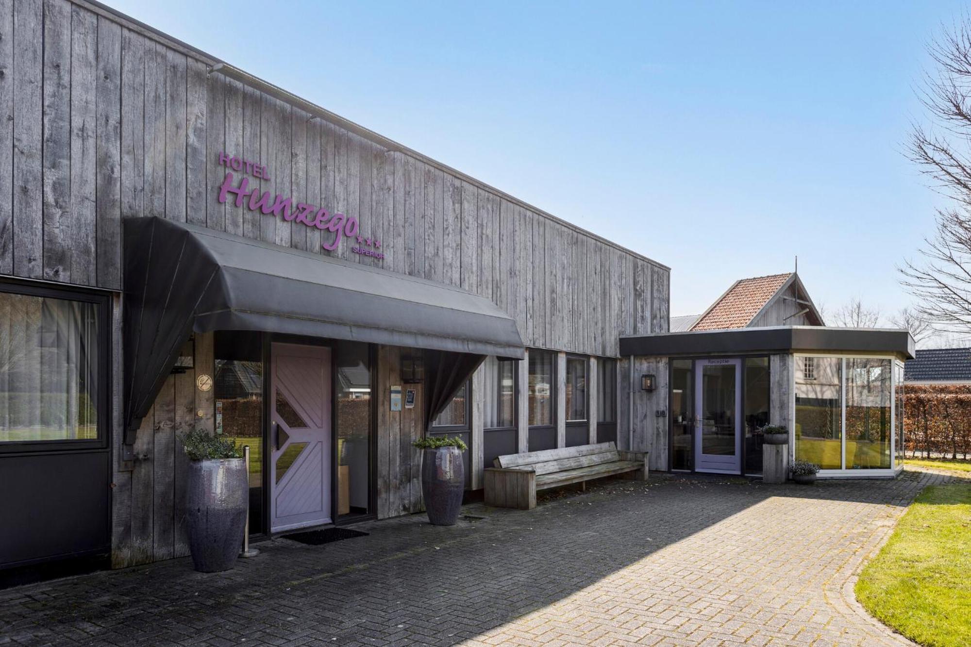Hunzego Hotel Uithuizermeeden Buitenkant foto