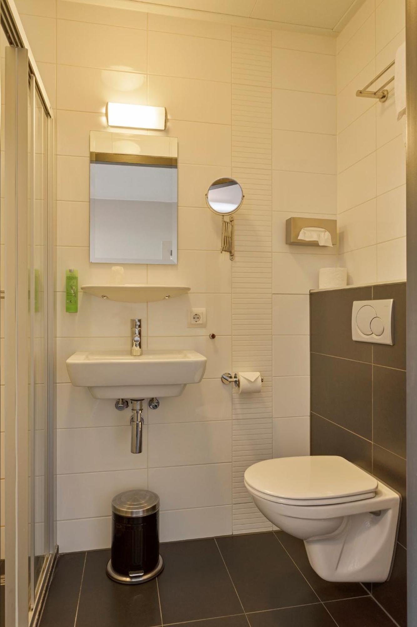 Hunzego Hotel Uithuizermeeden Buitenkant foto